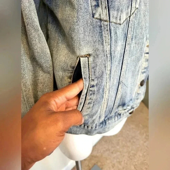 LUNIK Floral Distressed/ Destroyed 90's Denim Jean Jacket(Large) - Picture 6 of 11